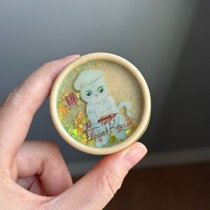 Flower Knows Vanilla Choco Cupcake highlighter